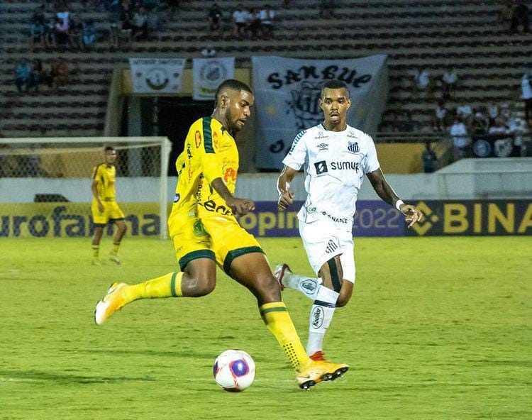 Zagueiro araraquarense sobe para o profissional do Mirassol após ser destaque na Copinha