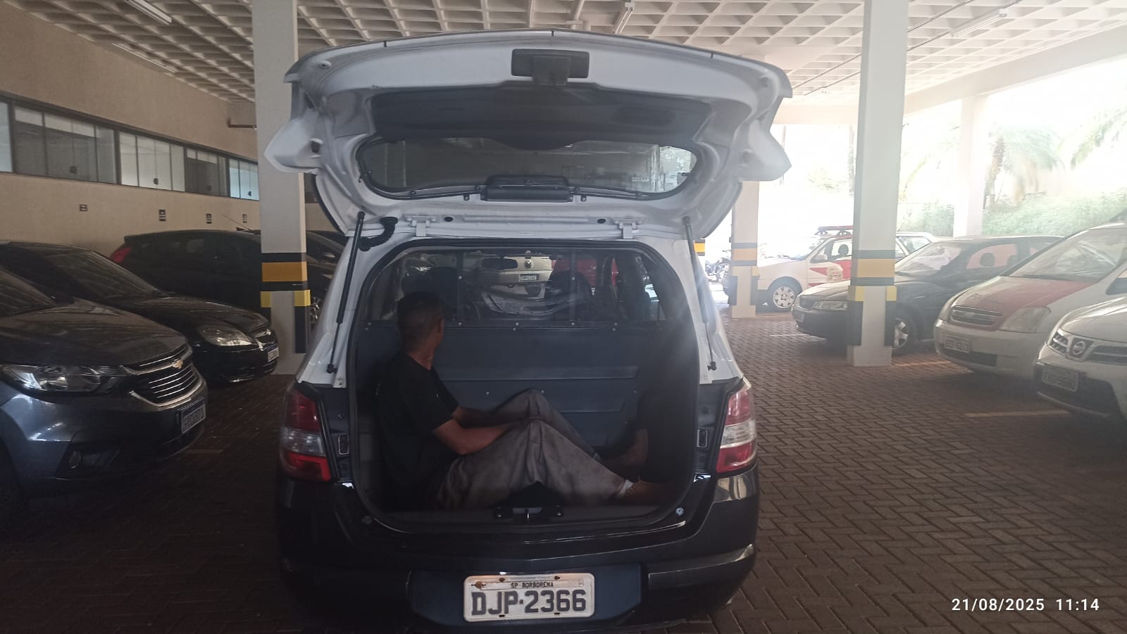 Foto: Flavio Fernandes/Araraquara Agora/Jovem Preso Na Viatura