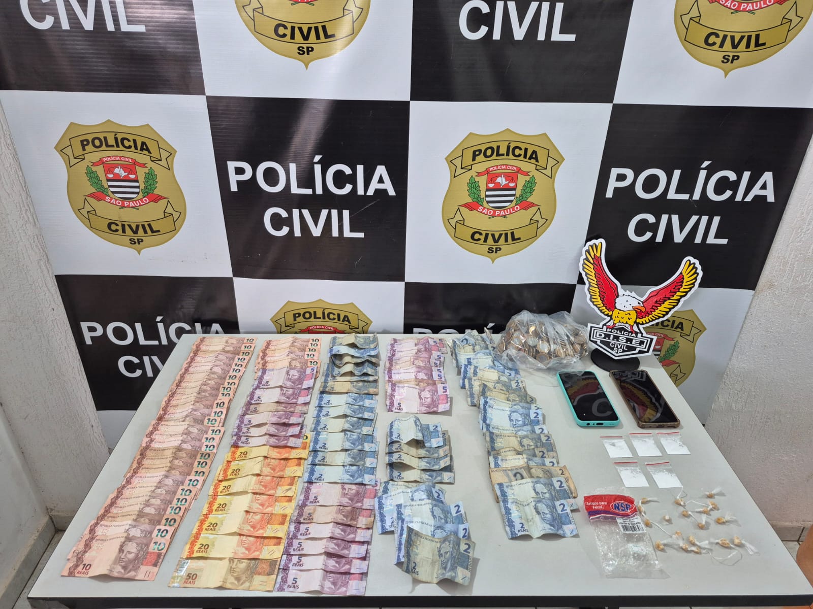 Foto: Flavio Fernandes/Araraquara Agora/Apreensão No Segundo Endereço de Drogas e Dinheiro