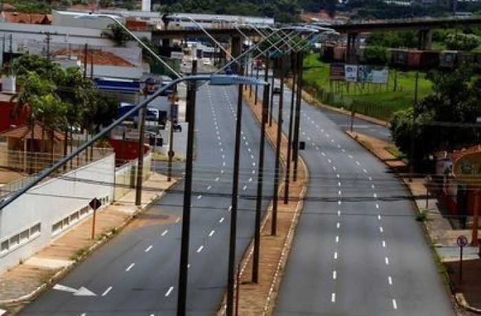 Cidade foi a primeira do Brasil e uma das únicas a fechar praticamente tudo, até mercados. Foto: Tetê Viviani/Prefeitura de Araraquara