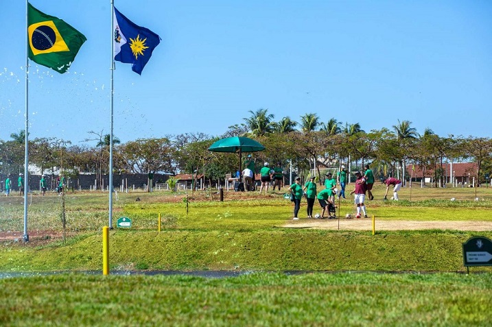 O FootGolf, esporte que combina elementos do futebol e do golfe, tem ganhado espaço no Brasil. 