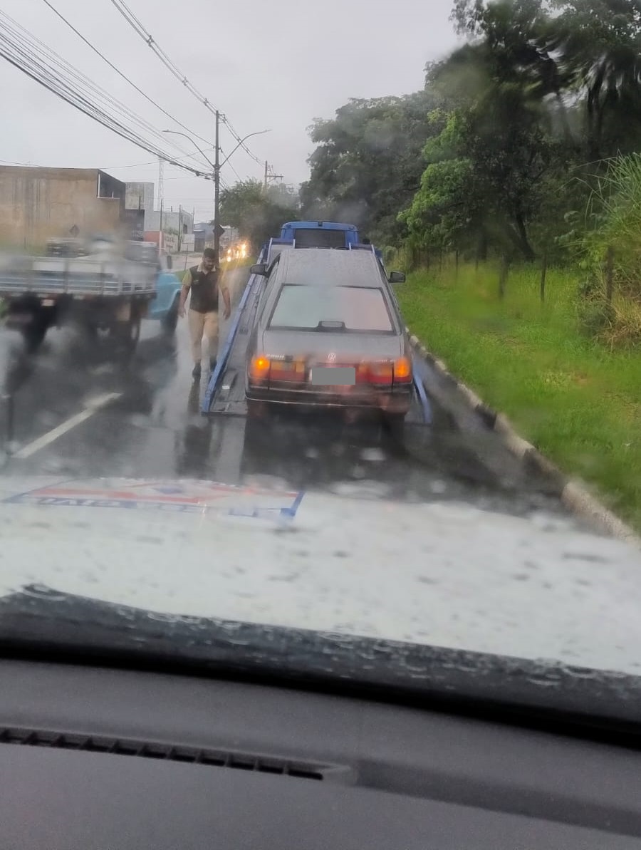 Apesar do impacto momentâneo no trânsito, não houve interdição total da via  