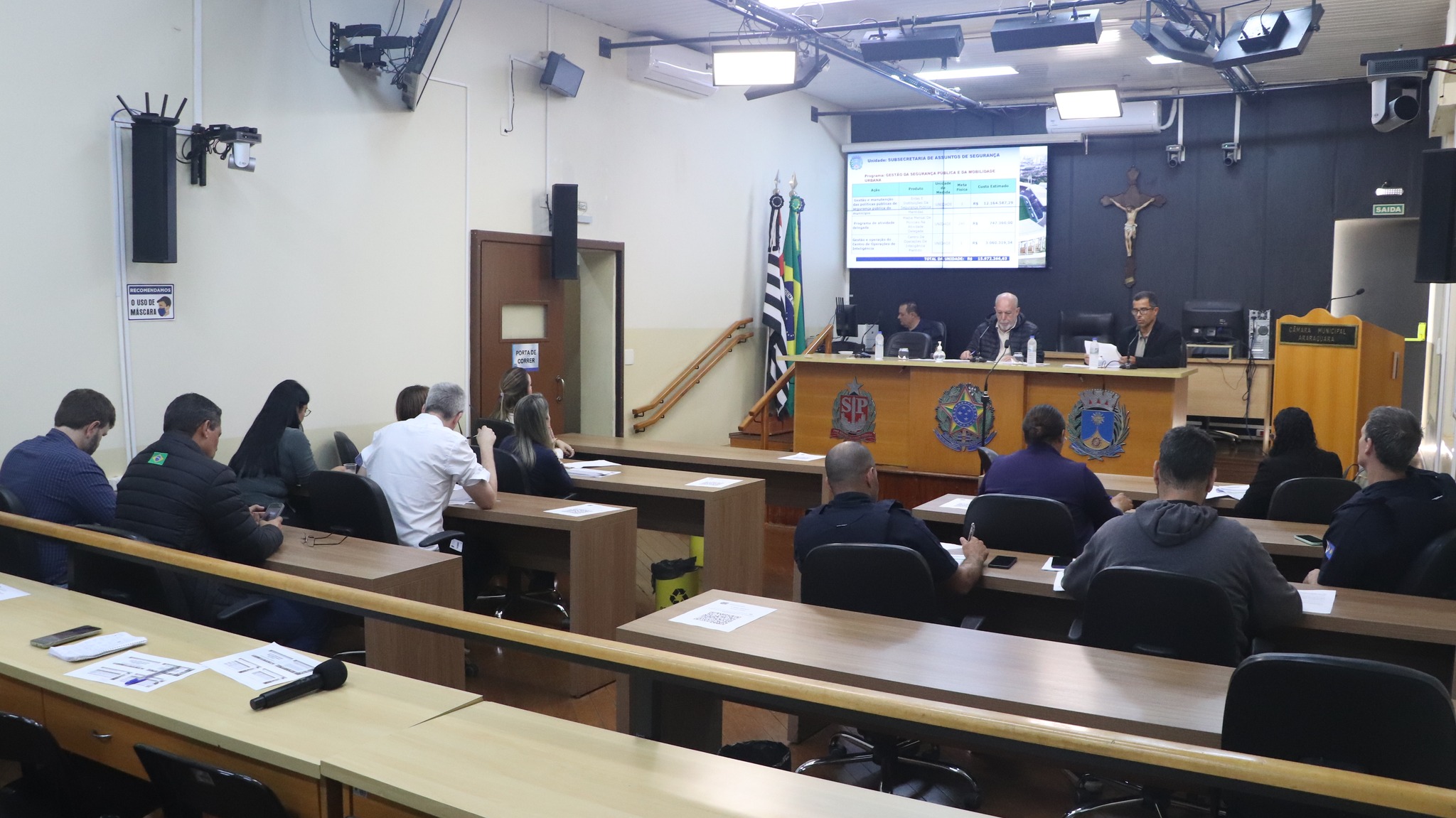Durante a audiência da LDO 2027, o secretário coronel Robson afirmou que a GCM passou a atuar em ocorrências de maior complexidade e defendeu o armamento da corporação