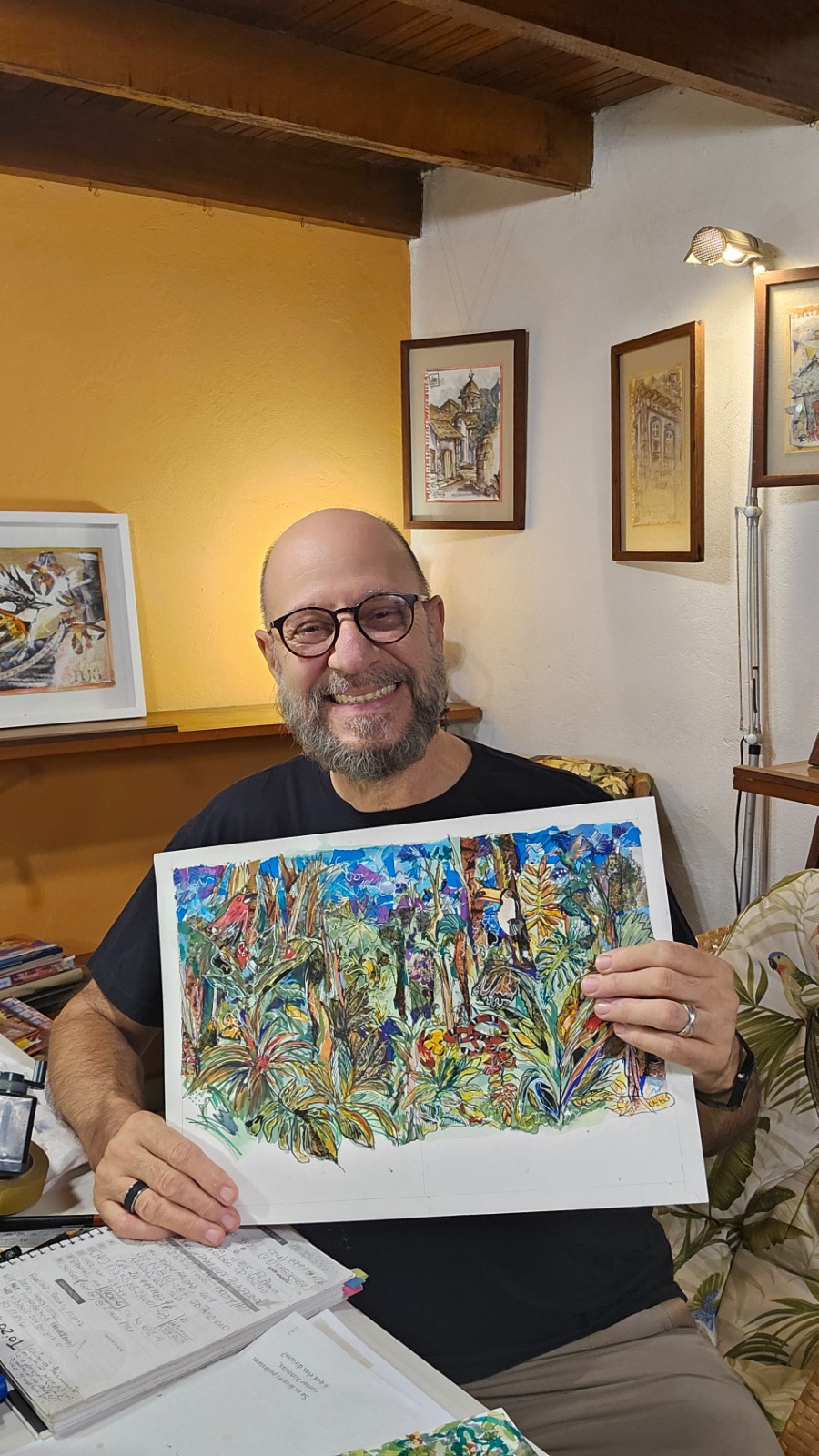 Artista visual araraquarense utiliza a colagem e outras técnicas para dar vida às obras, reafirmando sua trajetória na arte e na literatura 