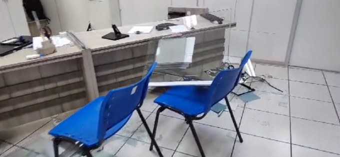 Foto 3 de 3 — Após vandalismo, Fungota ressalta que Maternidade segue com atendimentos