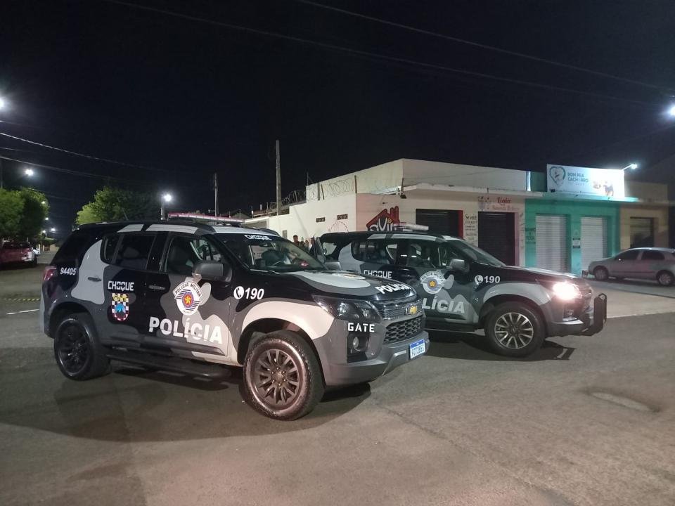 Foto 3 de 8 — Homem faz a mãe de 80 anos refém por mais de 6 horas em Araraquara