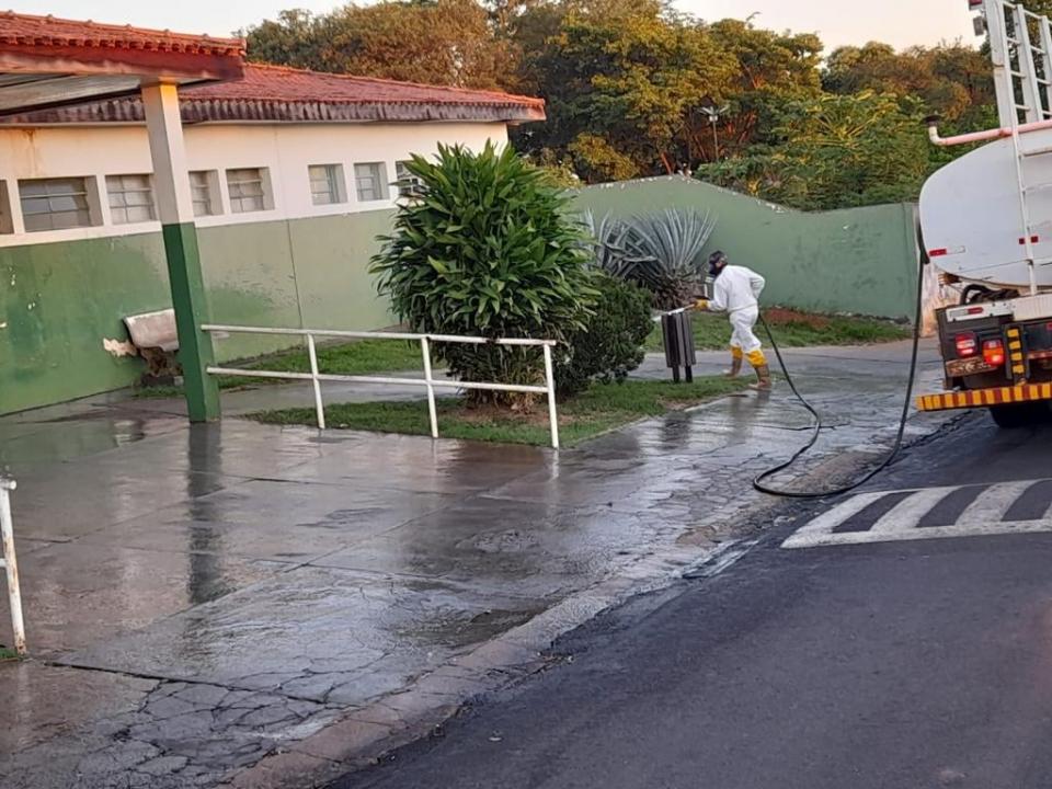 Foto 13 de 20 — Prefeitura de Boa Esperança do Sul faz higienização pela cidade