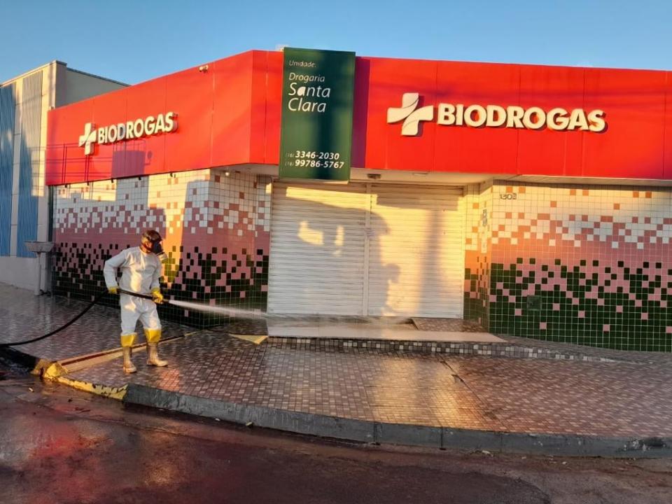 Foto 10 de 20 — Prefeitura de Boa Esperança do Sul faz higienização pela cidade