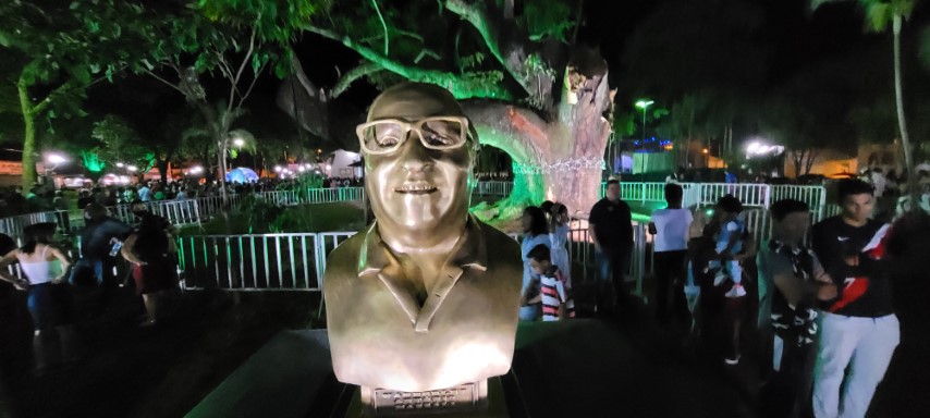 Foto 4 de 49 — ​Primeira noite do Esperança Luz encanta multidão em Boa Esperança
