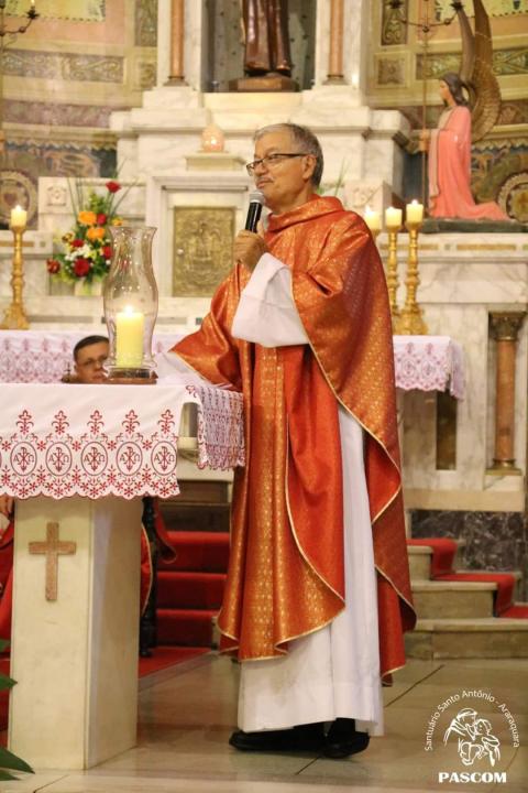 Foto 3 de 3 — Araraquara perde monsenhor Luiz Carlos Gonçalves, pároco da Igreja Santo Antônio