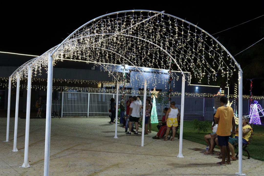 Foto 6 de 8 — Menor cidade da região de Araraquara, Trabiju acende as luzes de Natal e vira destino para passeios em família
