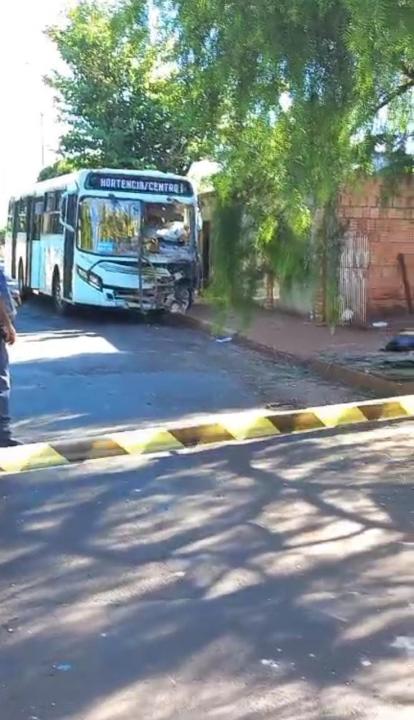 Foto 5 de 5 — Ônibus da Paraty atropela e mata 2 pessoas em Araraquara
