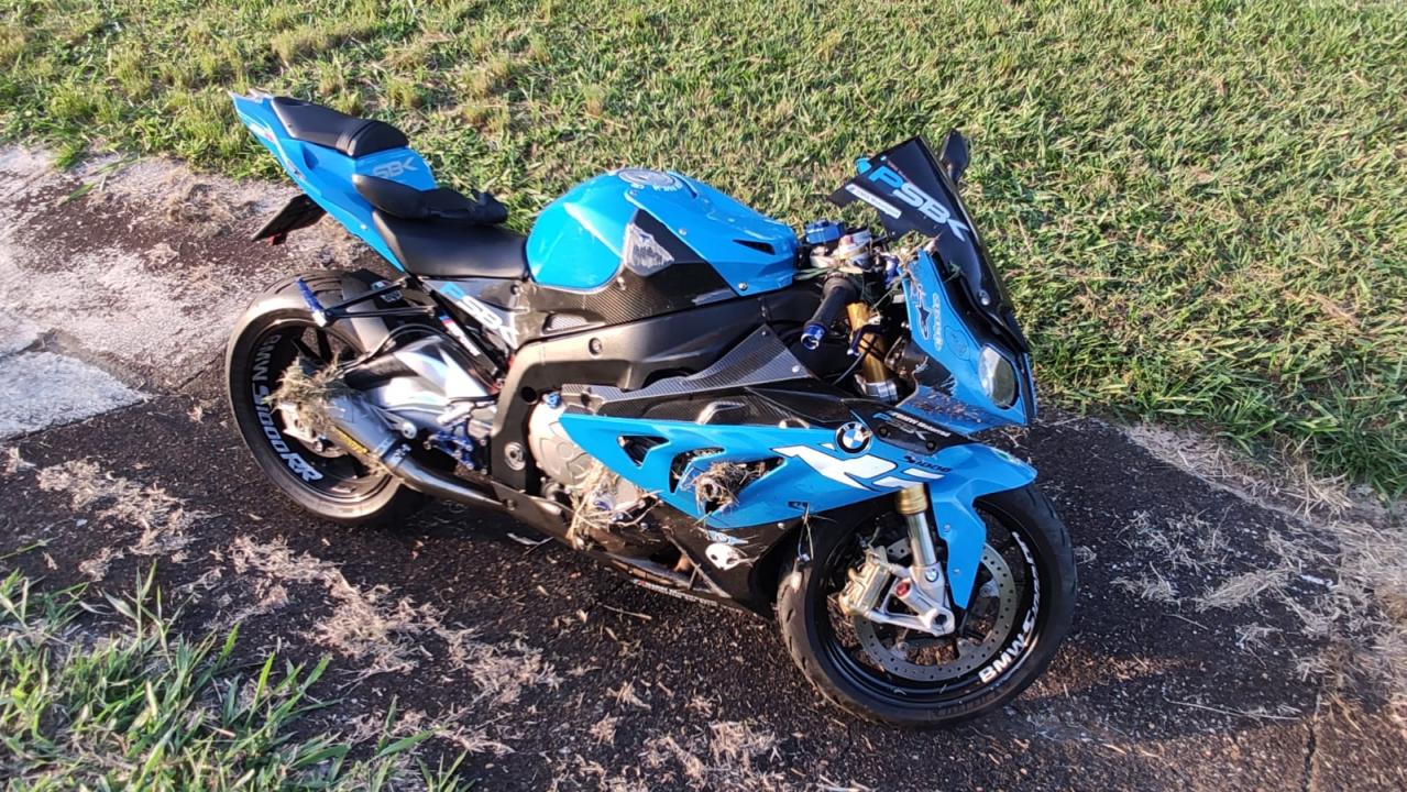 Foto 6 de 8 — Mulher cai de moto e morre atropelada por caminhão em Araraquara