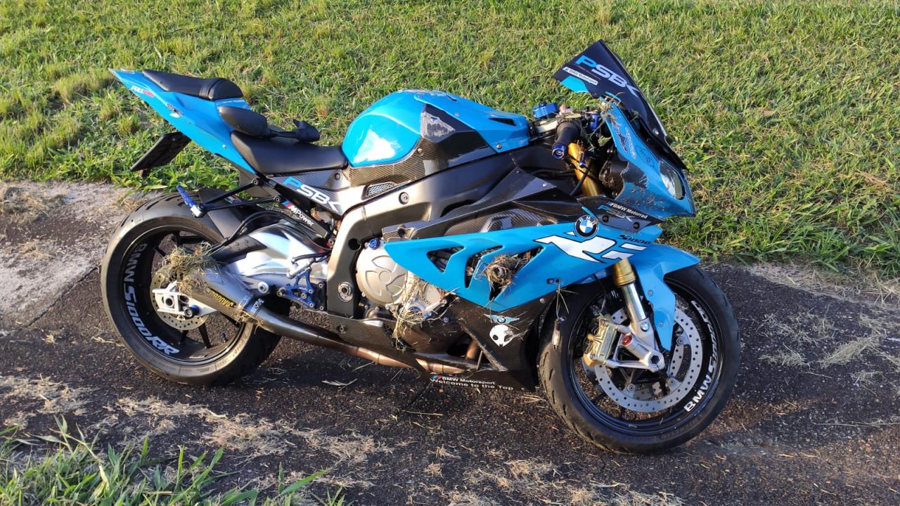 Foto 8 de 8 — Mulher cai de moto e morre atropelada por caminhão em Araraquara
