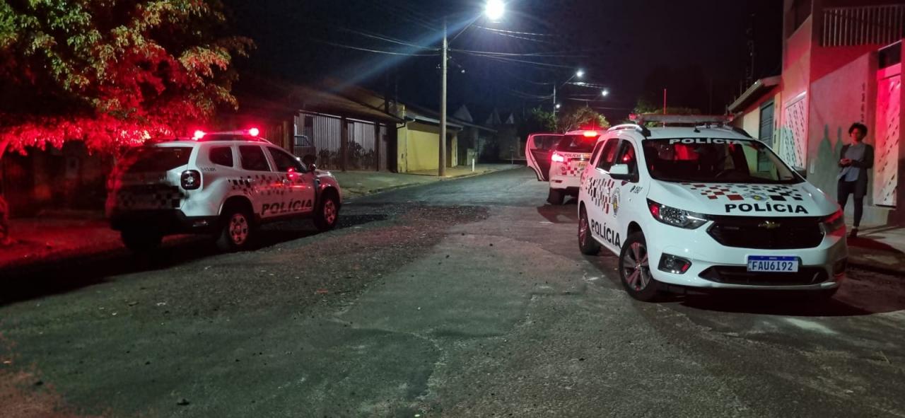 Foto 7 de 7 — Homem é baleado na porta de casa no Jardim Santa Clara em Araraquara