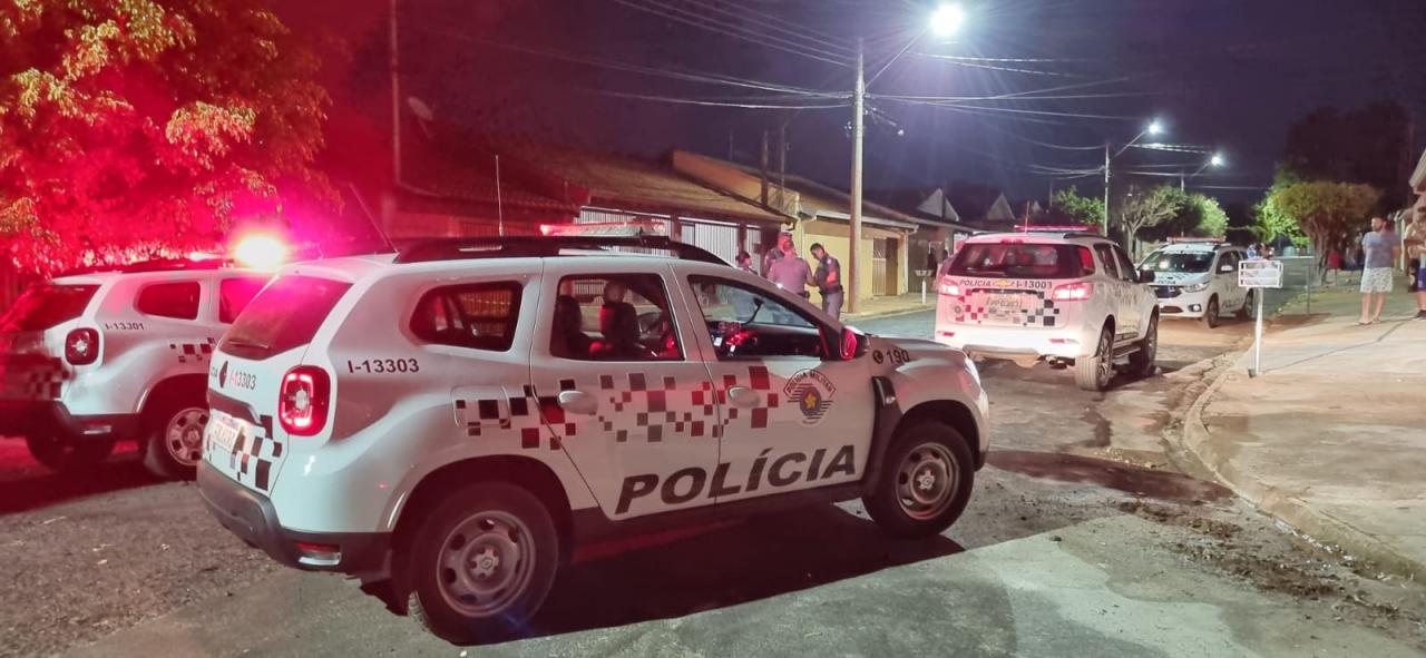 Foto 5 de 7 — Homem é baleado na porta de casa no Jardim Santa Clara em Araraquara