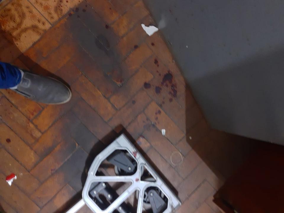 Foto 8 de 8 — Comerciantes são esfaqueados em tentativa de assalto na Vila Xavier