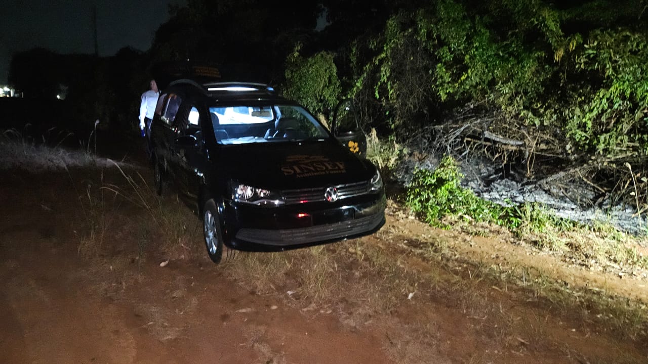 Foto 4 de 4 — Corpo carbonizado e com sinais de espancamento é encontrado em Araraquara