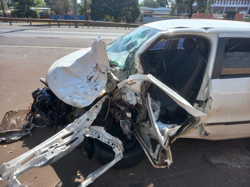 Foto 2 de 4 — Bebê é encontrado morto após grave acidente na SP-255 entre Araraquara e BES