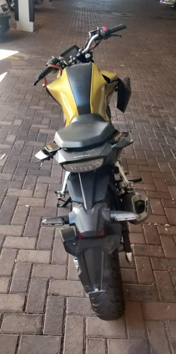 Foto 2 de 4 — Jovem é preso com drogas, material para embalo e motocicleta furtada em Araraquara