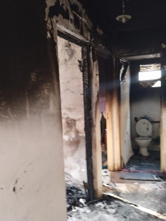 Foto 3 de 6 — Incêndio atinge apartamento no Residencial dos Oitis em Araraquara; três cômodos destruídos