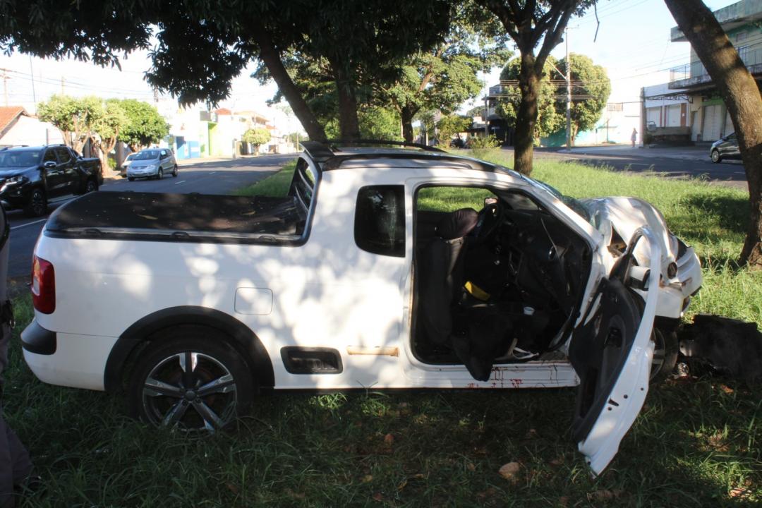 Foto 5 de 6 — Acidente deixa casal gravemente ferido