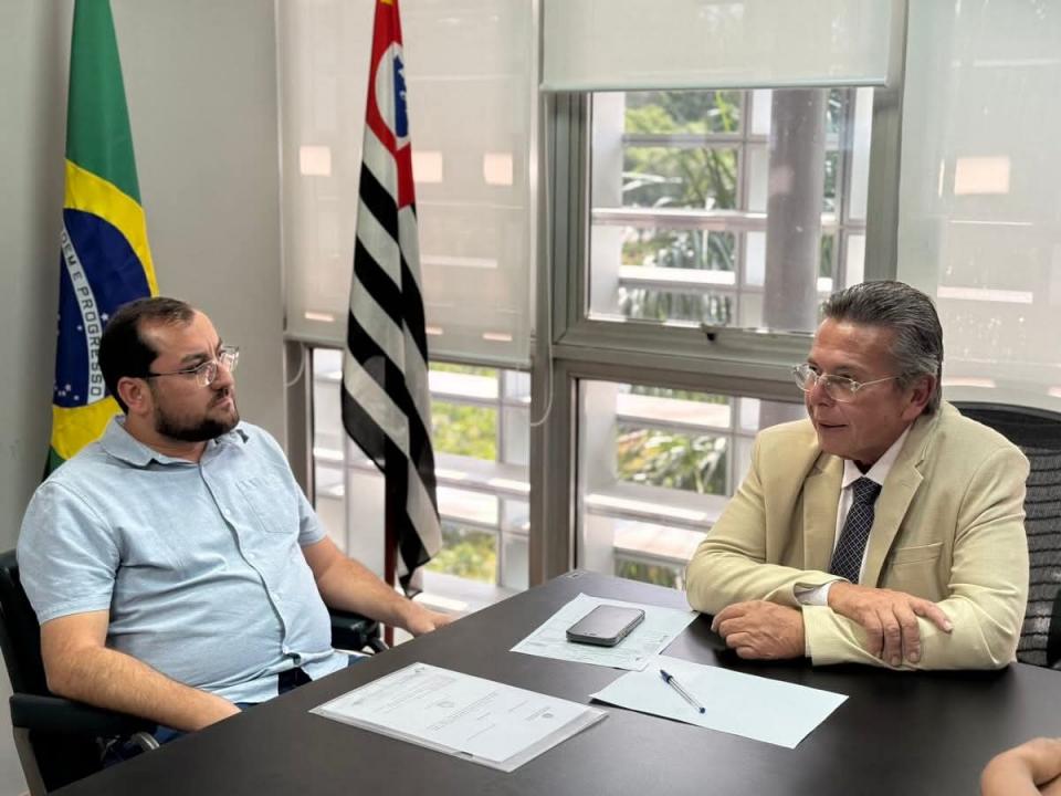 Foto 4 de 20 — Trabiju leva demandas ao deputado Carlão Pignatari na Alesp