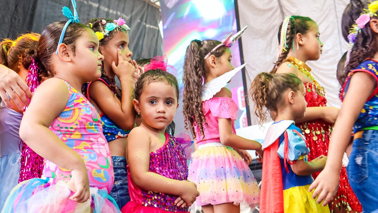 Foto 30 de 60 — Matinê Infantil e Banda Obahia agitam domingo de Carnaval em Trabiju; veja fotos