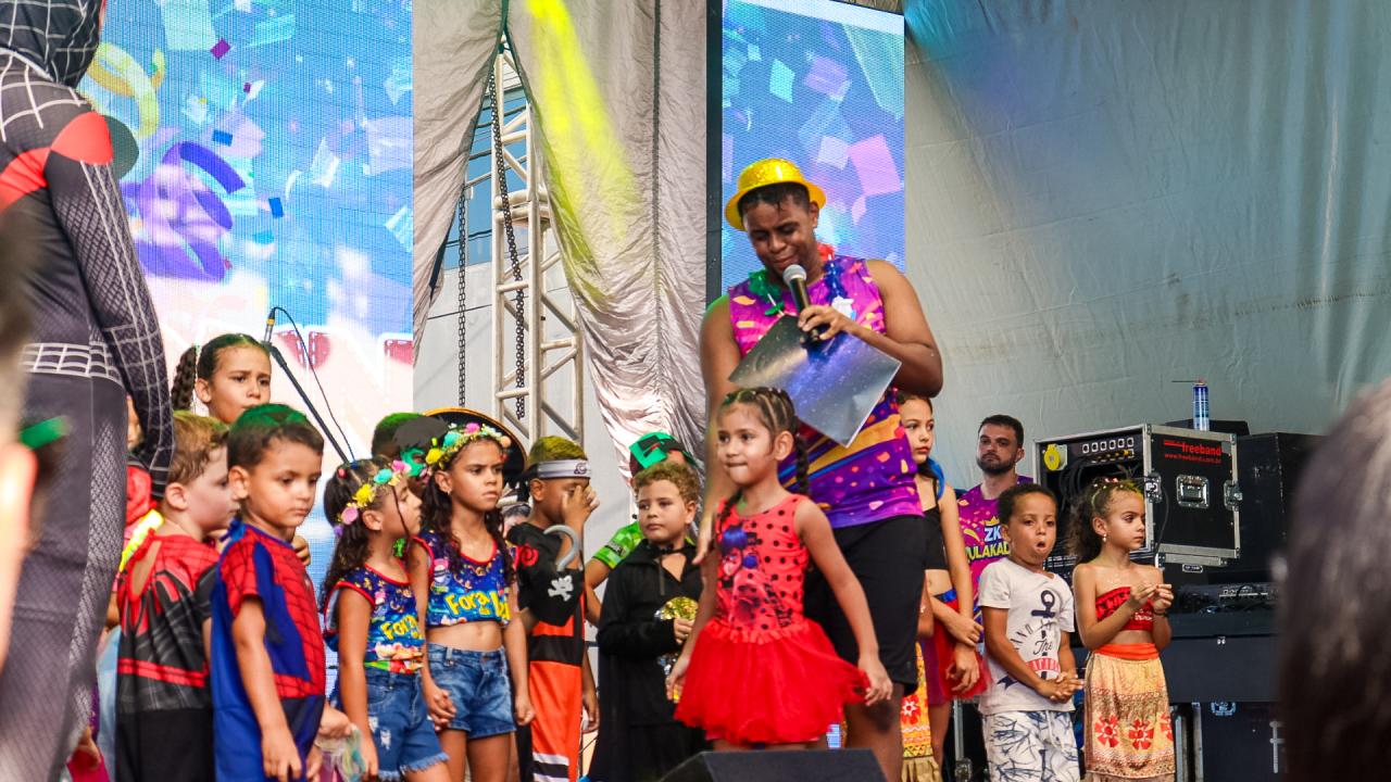 Foto 31 de 60 — Matinê Infantil e Banda Obahia agitam domingo de Carnaval em Trabiju; veja fotos