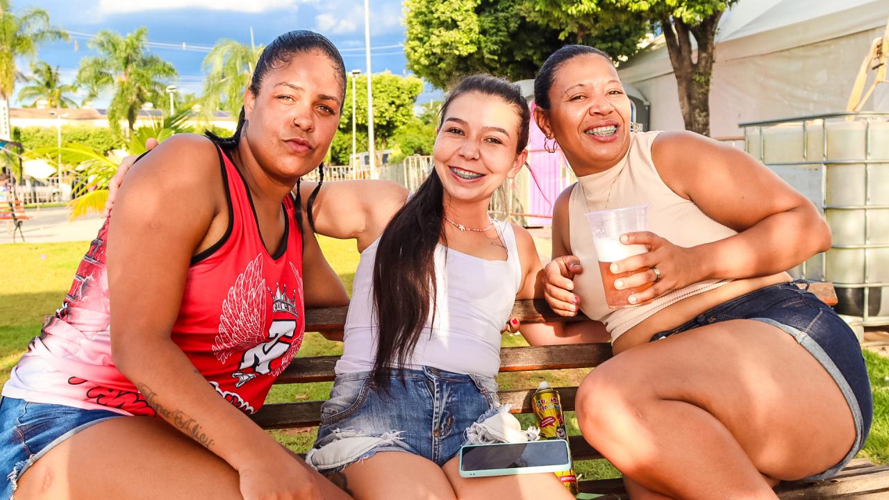 Foto 58 de 60 — Matinê Infantil e Banda Obahia agitam domingo de Carnaval em Trabiju; veja fotos