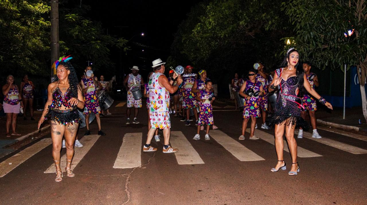 Foto 11 de 156 — Unidos do Centenário e Homem de Lata fazem festa em Trabiju; veja fotos