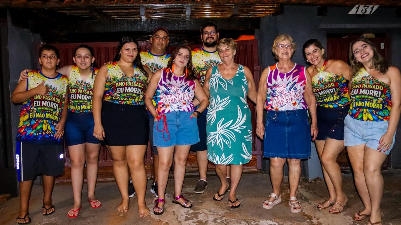 Foto 15 de 156 — Unidos do Centenário e Homem de Lata fazem festa em Trabiju; veja fotos