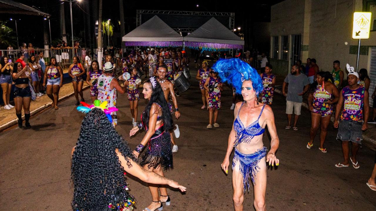 Foto 26 de 156 — Unidos do Centenário e Homem de Lata fazem festa em Trabiju; veja fotos
