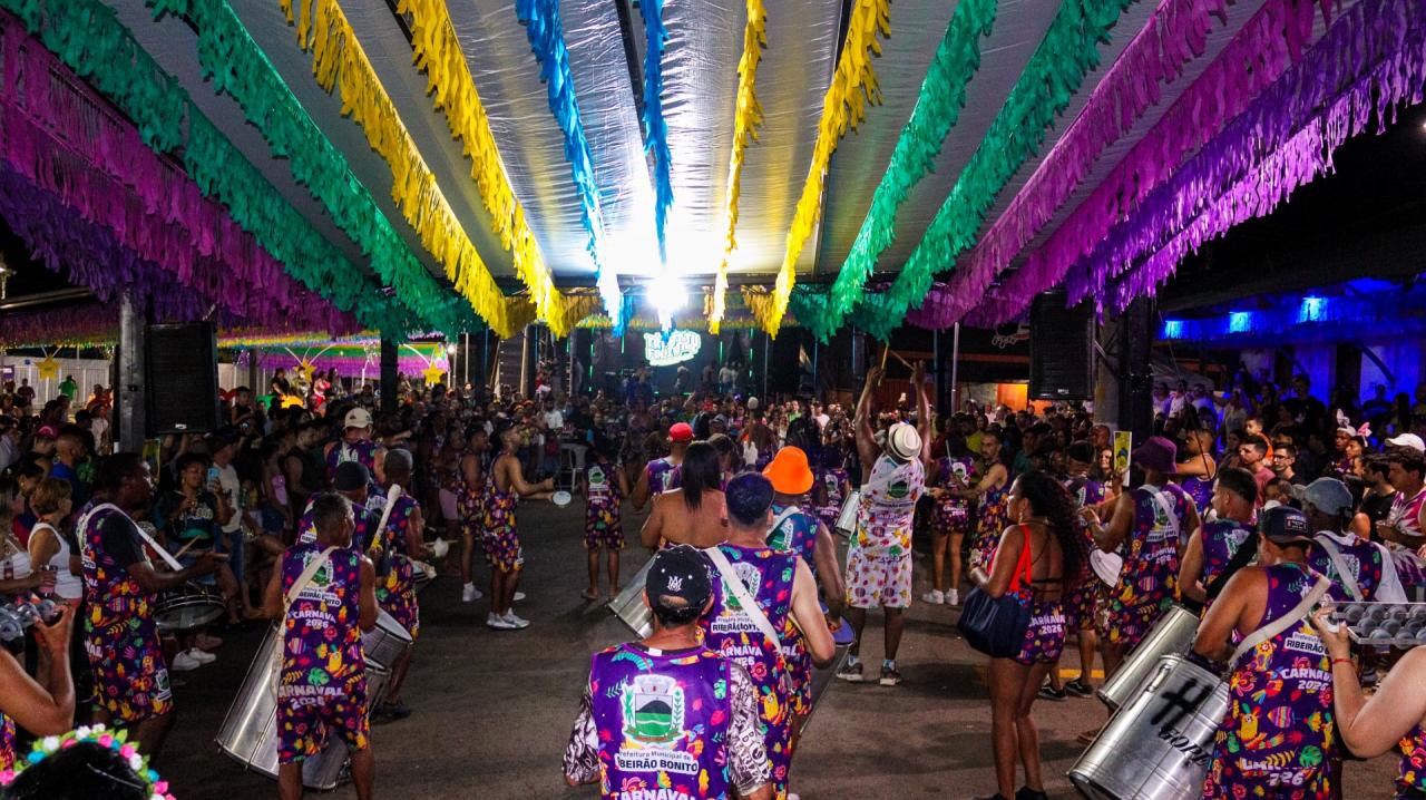 Foto 35 de 156 — Unidos do Centenário e Homem de Lata fazem festa em Trabiju; veja fotos
