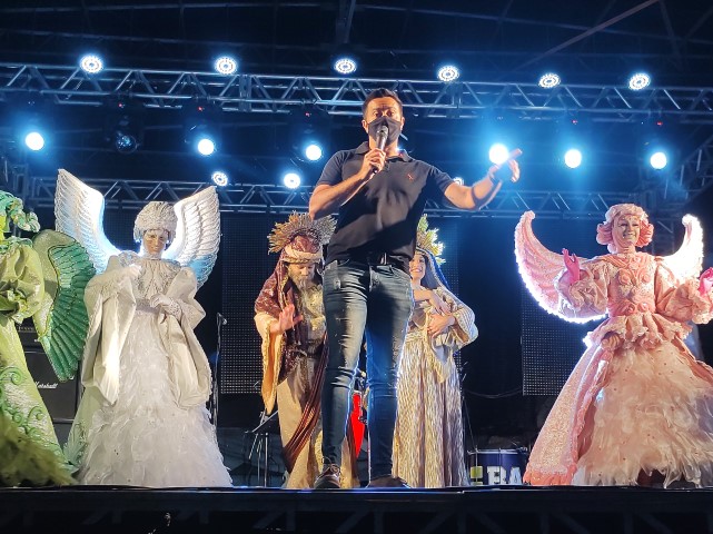 Foto 40 de 49 — ​Primeira noite do Esperança Luz encanta multidão em Boa Esperança