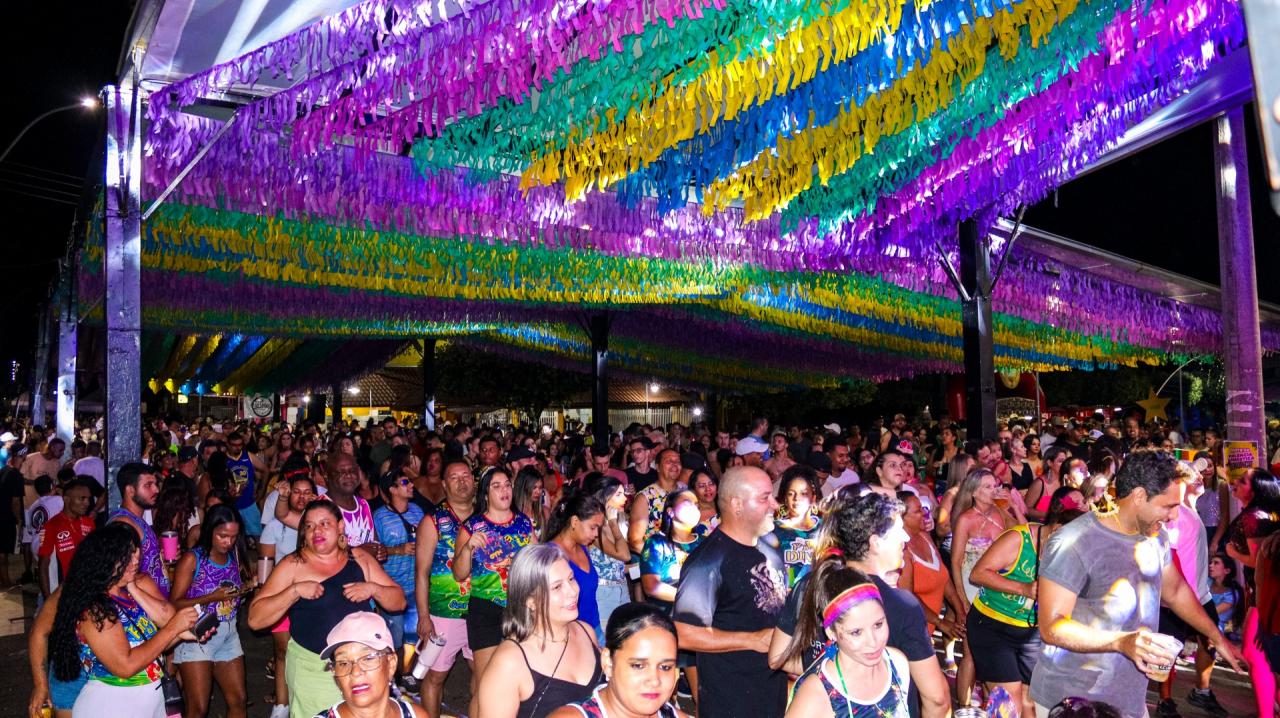Foto 76 de 156 — Unidos do Centenário e Homem de Lata fazem festa em Trabiju; veja fotos