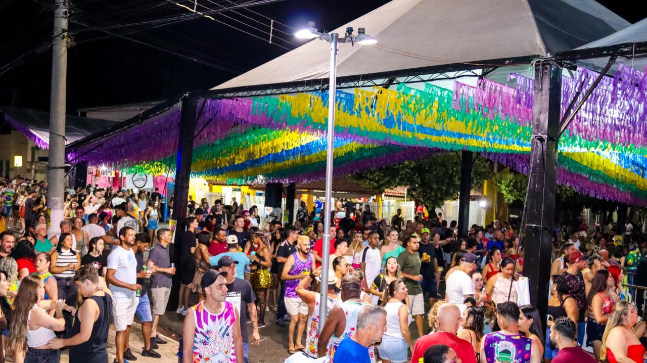 Foto 81 de 156 — Unidos do Centenário e Homem de Lata fazem festa em Trabiju; veja fotos