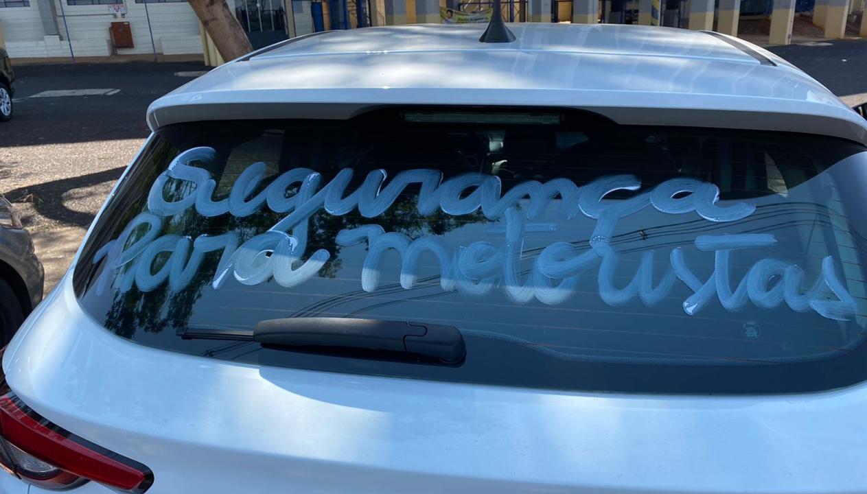 Foto 2 de 3 — Após agressão com profissional, motoristas de App de Araraquara pedem justiça e segurança