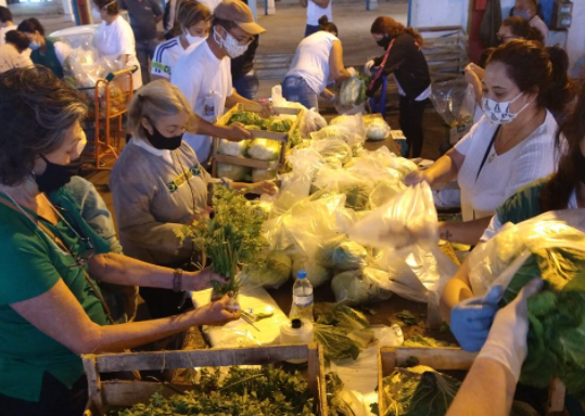 Foto 22 de 24 — Mais de 14 mil cestas com alimentos já foram doadas na Ceagesp em Araraquara