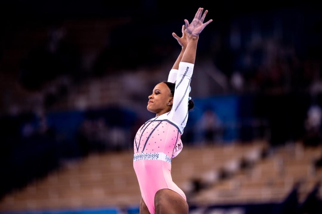 Foto 7 de 7 — Rebeca Andrade conquista ouro inédito para o Brasil no salto