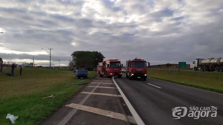 Foto 22 de 22 — Batida entre caminhão e perua deixa 10 feridos na Washigton Luís