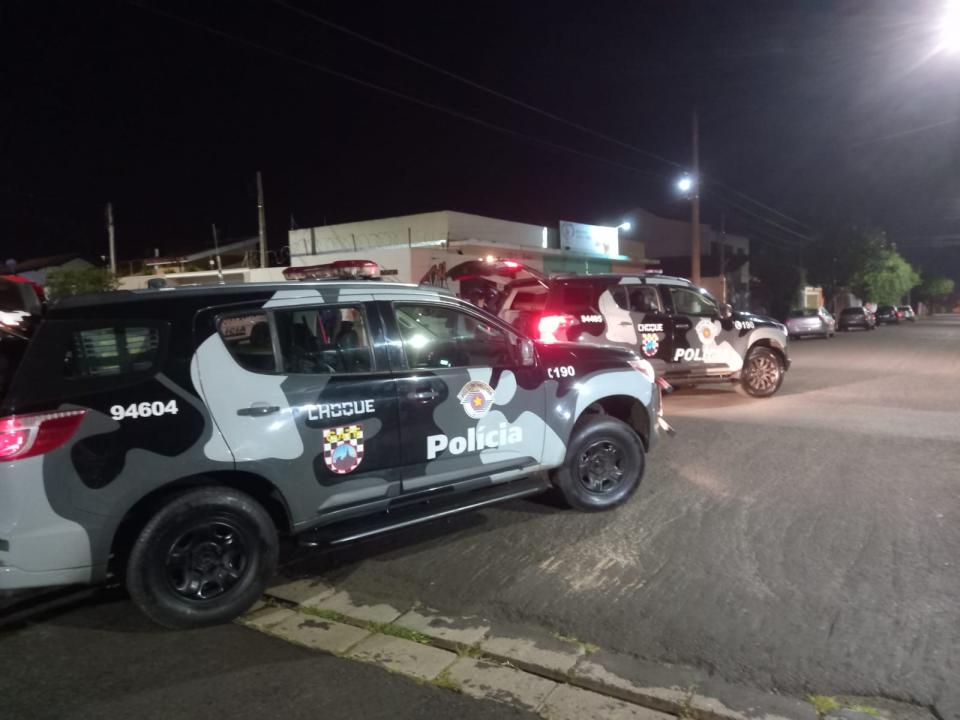 Foto 8 de 8 — Homem faz a mãe de 80 anos refém por mais de 6 horas em Araraquara