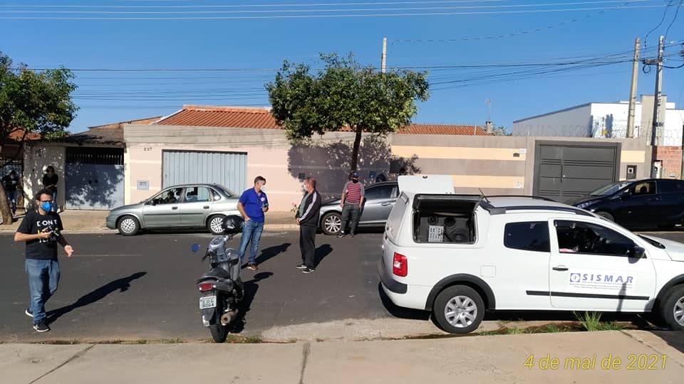 Foto 14 de 14 — Amigos homenageiam servidora vítima da Covid-19 em Araraquara