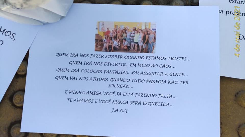 Foto 6 de 14 — Amigos homenageiam servidora vítima da Covid-19 em Araraquara