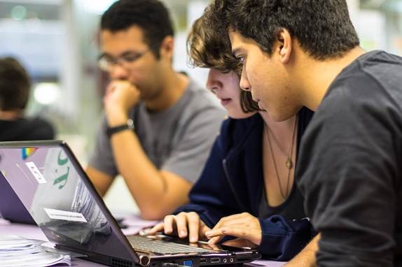 Programa abre 64 vagas de estágio em tecnologia com bolsa de até R$ 1,6 mil em Araraquara
