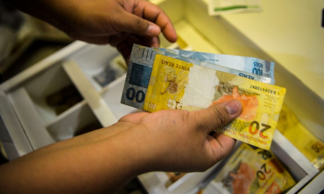 Pagamento do 13º salário e férias coletivas: direitos e obrigações no final do ano